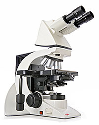 лабораторный микроскоп leica